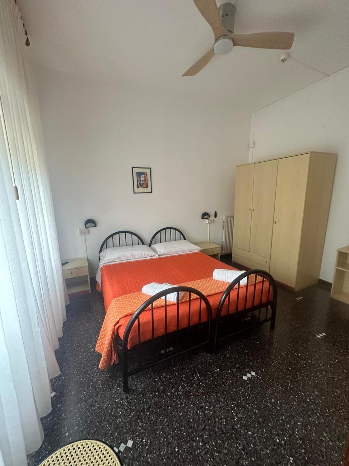 Hotel La Pineta Cogoleto Extérieur photo