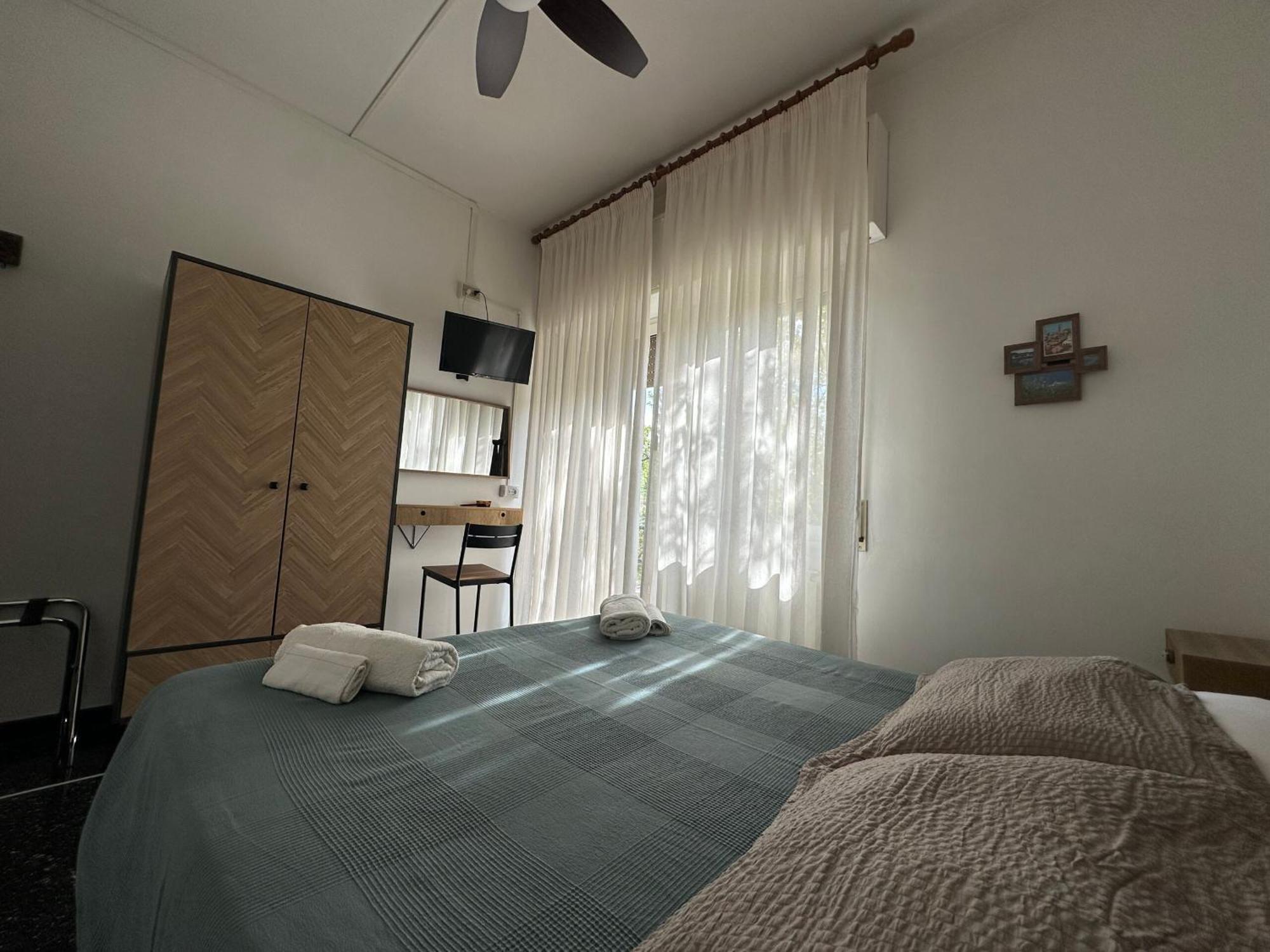 Hotel La Pineta Cogoleto Extérieur photo